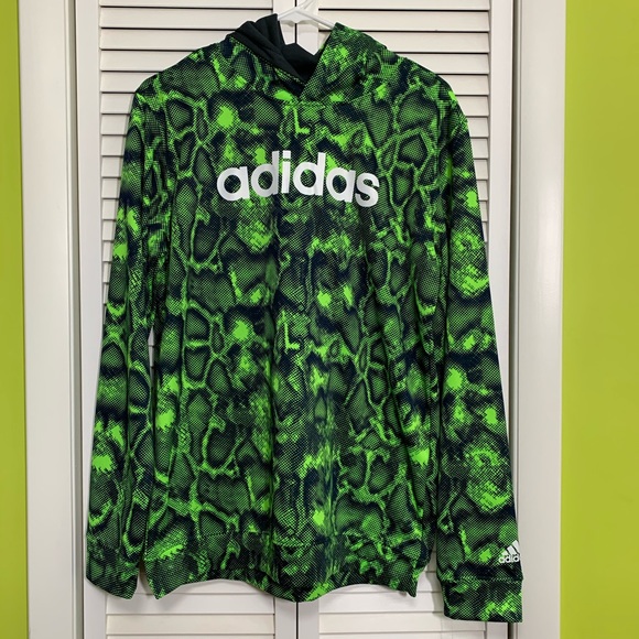 Adidas NWT youth hoodie size XL
